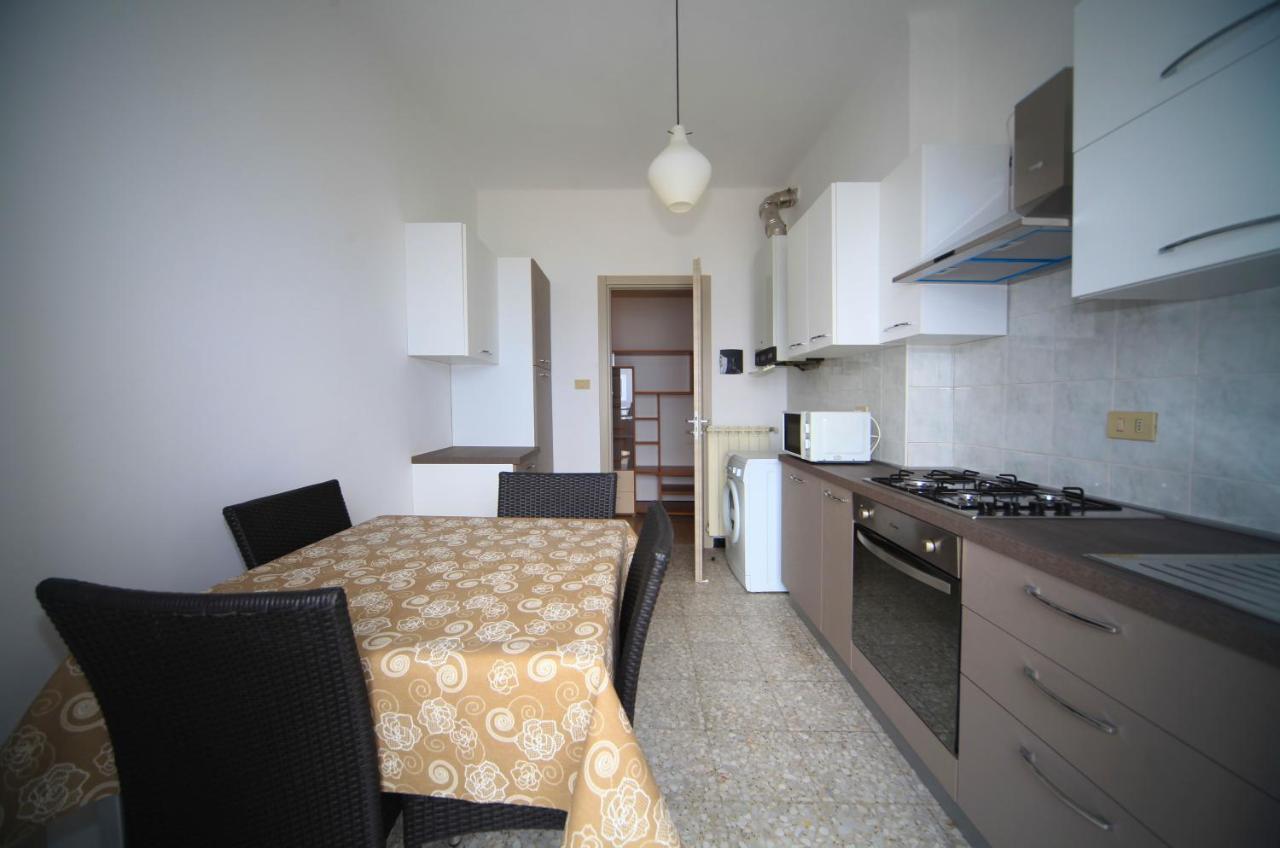 Appartamento Frontemare Andora ภายนอก รูปภาพ